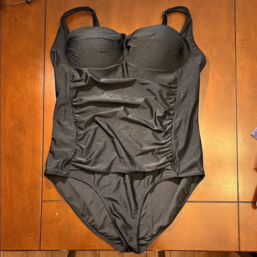 Betsy Johnson Elegant Black Ruched Swimsuit